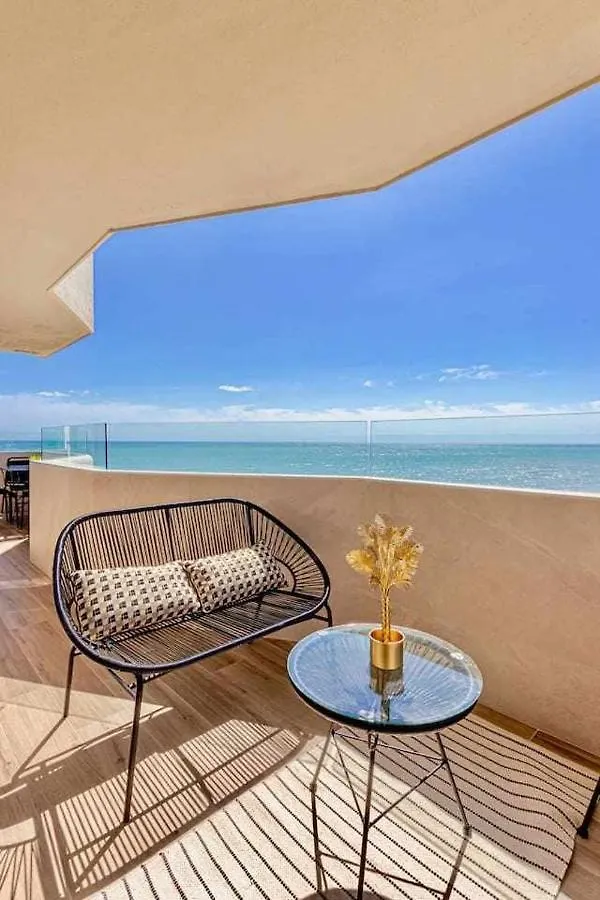 797 Holiday Rentals - Benalbeach- Moderno Piso Para 5 Con Vistas Al Mar Benalmádena Apartament