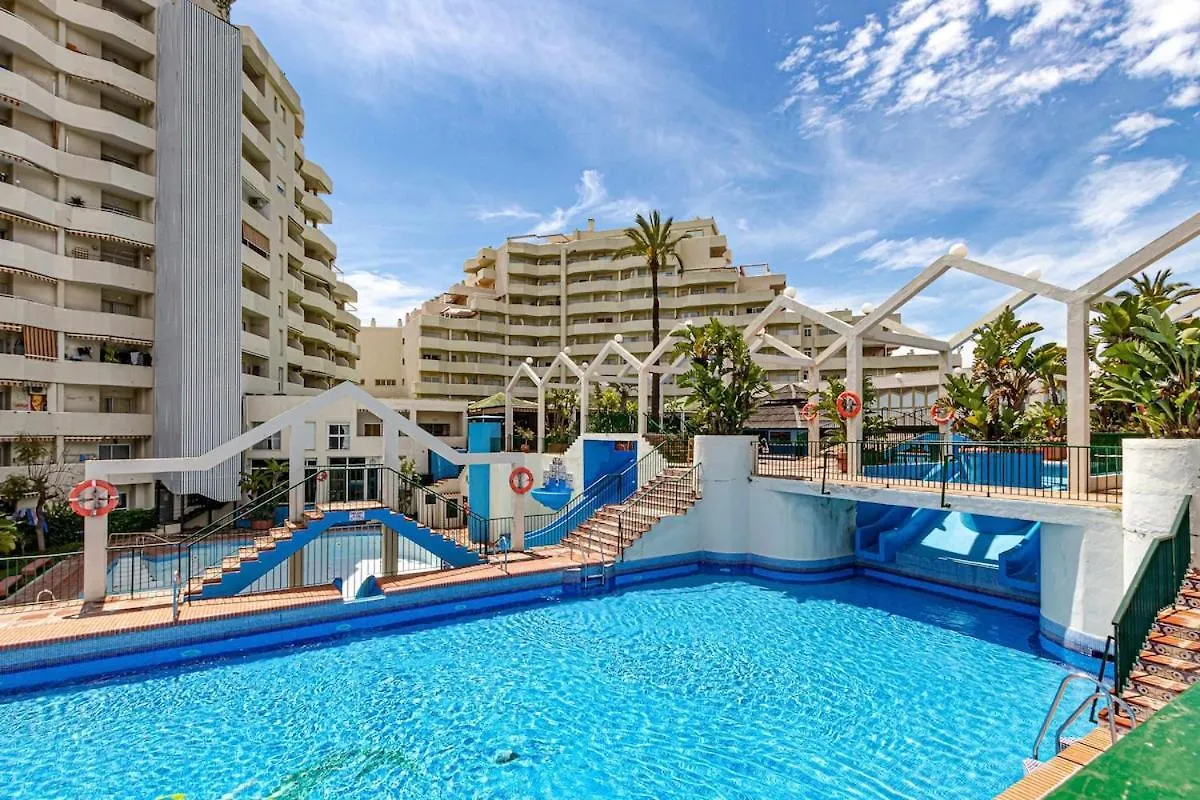 Apartment 797 Holiday Rentals - Benalbeach- Moderno Piso Para 5 Con Vistas Al Mar Benalmadena Spain