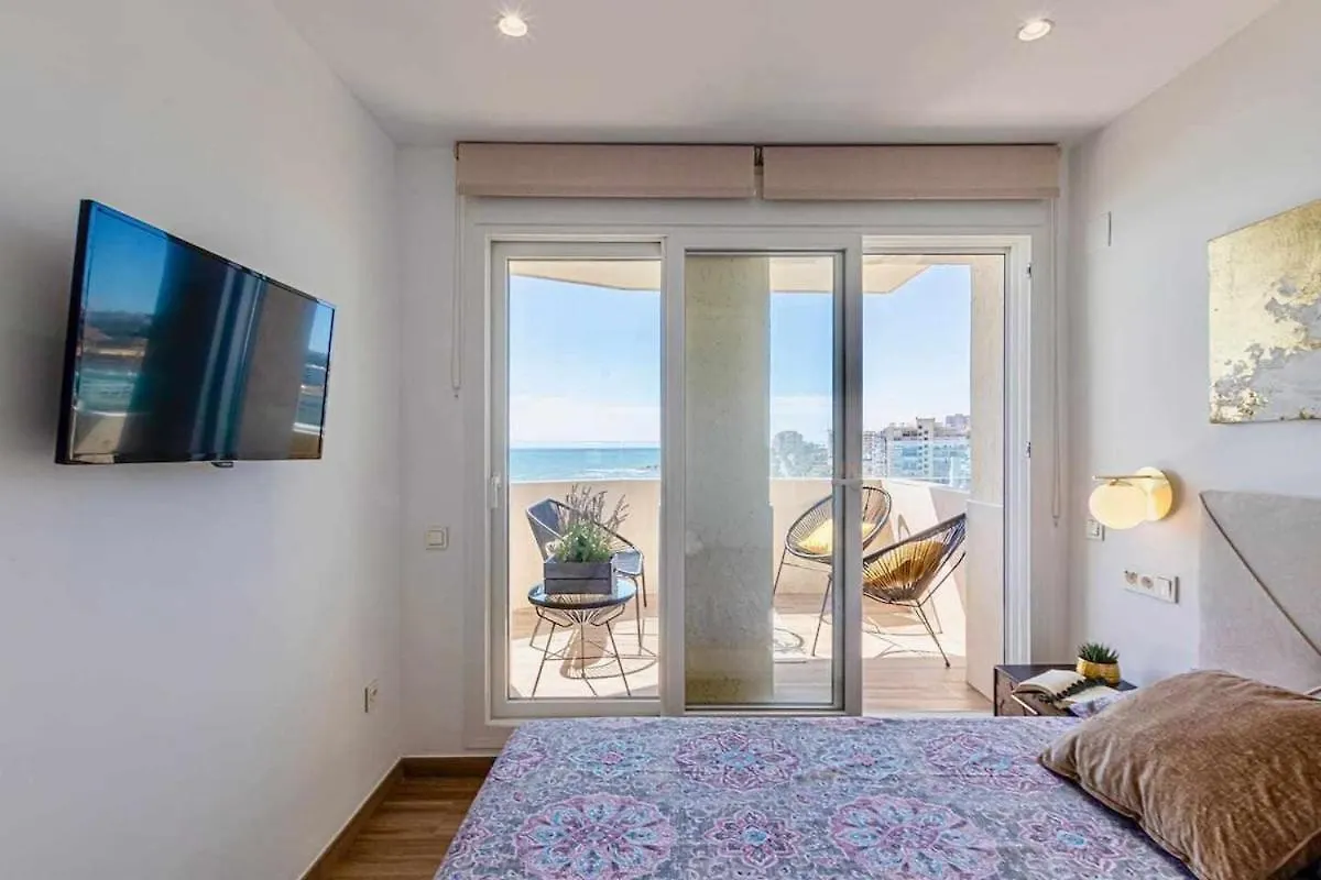 Apartment 797 Holiday Rentals - Benalbeach- Moderno Piso Para 5 Con Vistas Al Mar Benalmadena