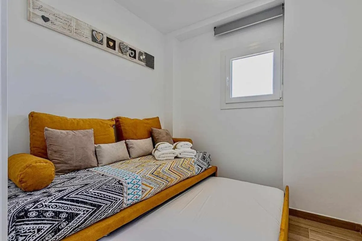 797 Holiday Rentals - Benalbeach- Moderno Piso Para 5 Con Vistas Al Mar Benalmadena Apartment
