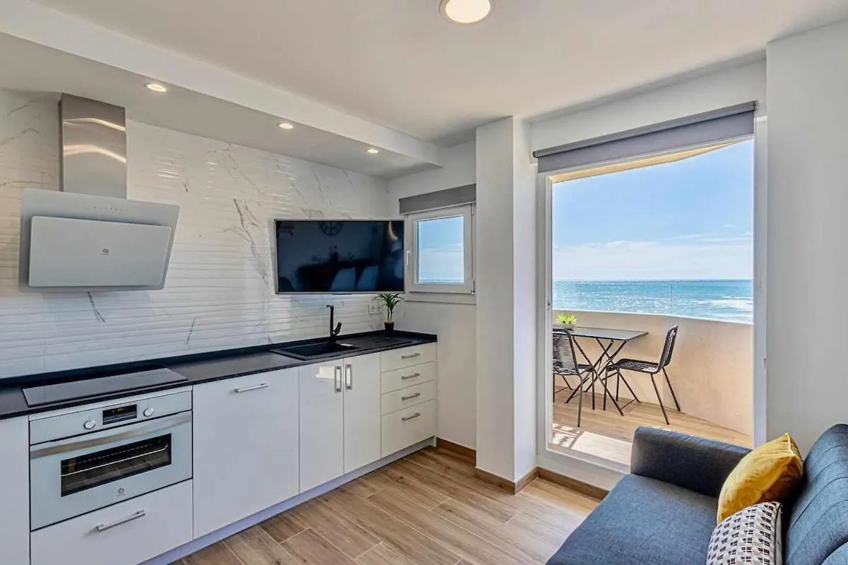 797 Holiday Rentals - Benalbeach- Moderno Piso Para 5 Con Vistas Al Mar Benalmadena Apartment